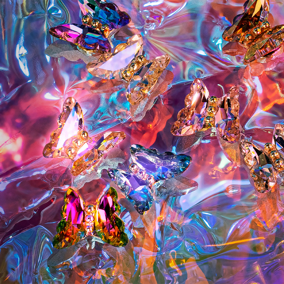 3D Butterfly Shape Glamour Aurora Nail Rhinestones - 图片3