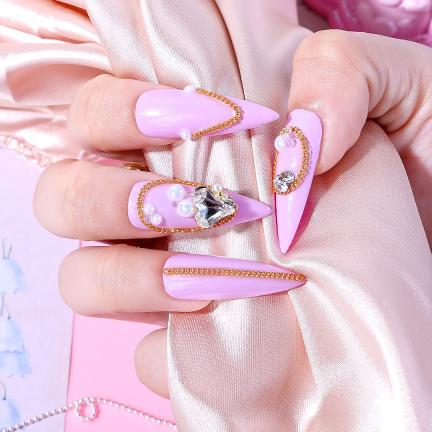 Chic Vibe 3D Nail Decor Chain