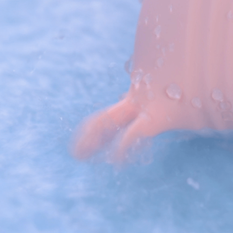 Sucking Vibrating Egg Massager with Magical Tail - 图片4